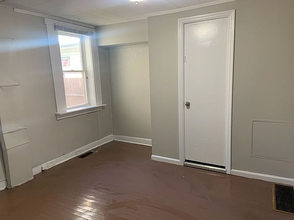 3rd image of 174-176 High St #174