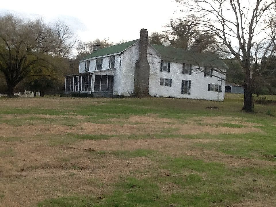 Log front built before 1796