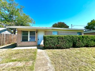1004 3rd St, Kerrville, TX 78028