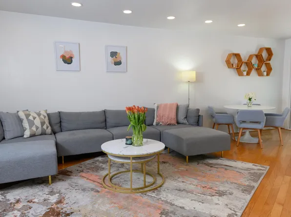 8450 Via Sonoma Unit 102, La Jolla, CA 92037