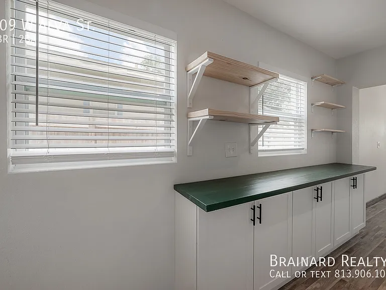 309 W Alva St — Photo 18