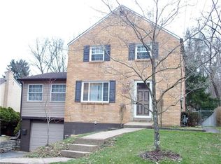 127 Lewis Dr, Pittsburgh, PA