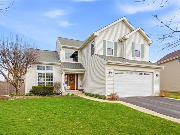 334 S Clearview Cir, Round Lake, IL 60073