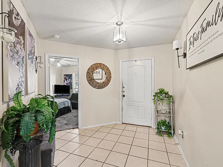 3608 Dove Ln — Photo 4