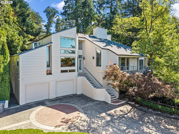 2683 Cresta De Ruta St, Eugene, OR 97403