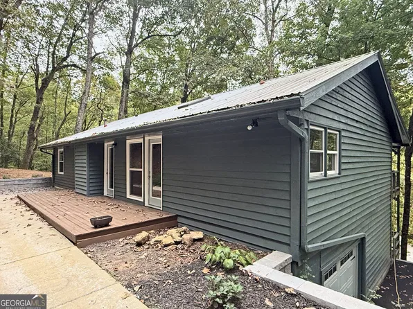 1227 Cherokee Cir, Ellijay, GA 30536