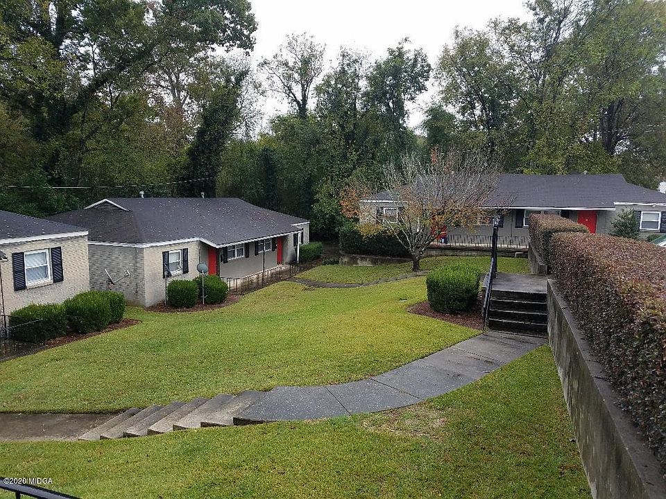 2nd image of 339 Pierce Ave