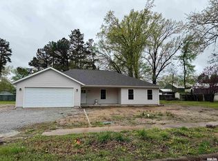 635 Anderson St, Carterville, IL
