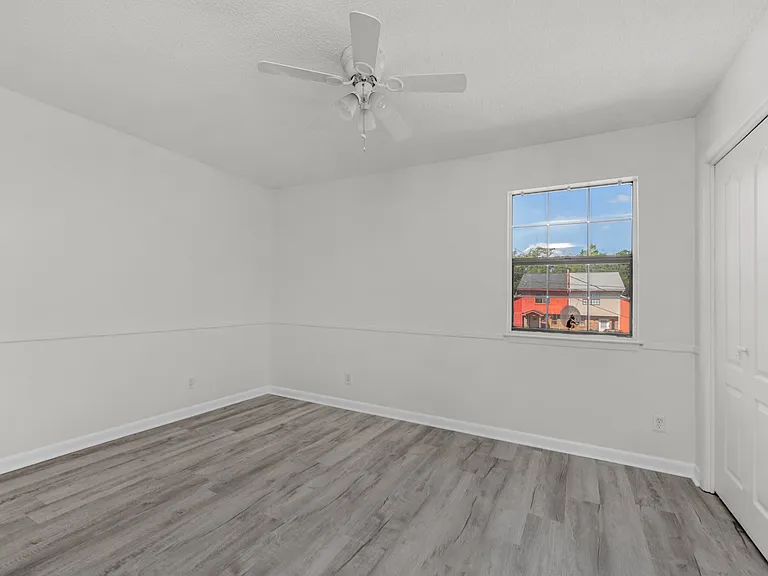337 Woodham Ct — Photo 22