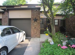 6 Chelsea Cir, Flemington, NJ 08822