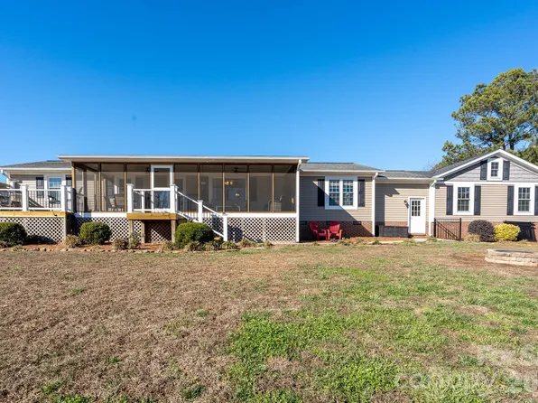 523 Harbor Rd, Norwood, NC 28128