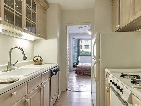 5th image of 1725 York Ave APT 5H