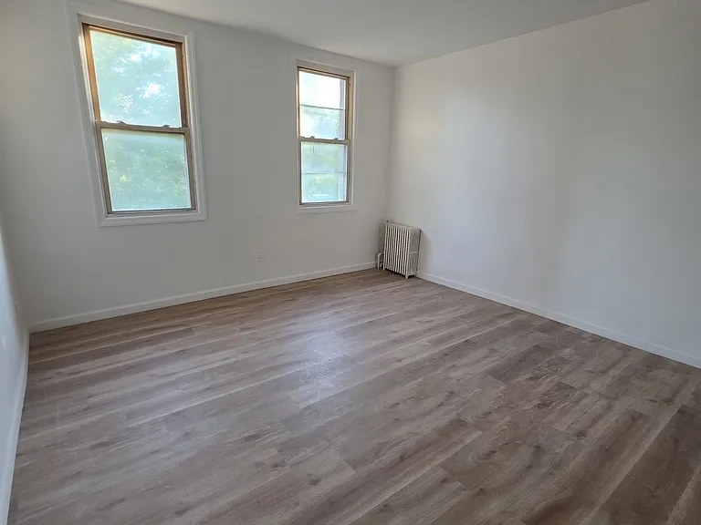 154 Weed Ave #2R — Photo 23