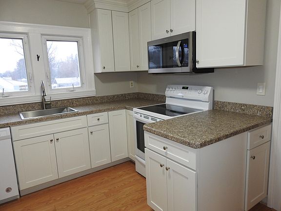 Plenty of prep space!