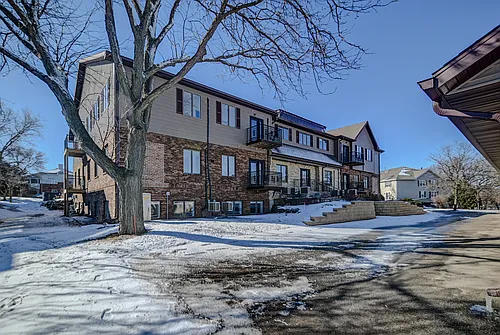 2128 Luann Ln Photo 1