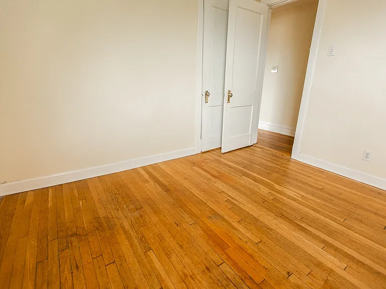 1143 W. Waveland Ave. — Photo 10
