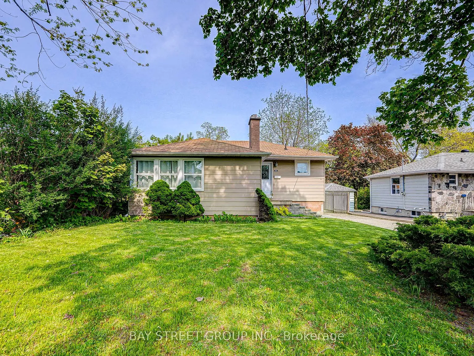 2 bed, $3,900 — Photo 2