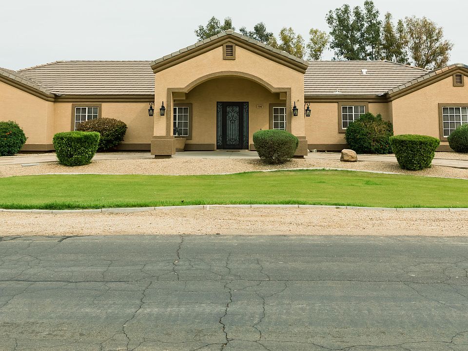 2nd image of 756 W Via De Palmas