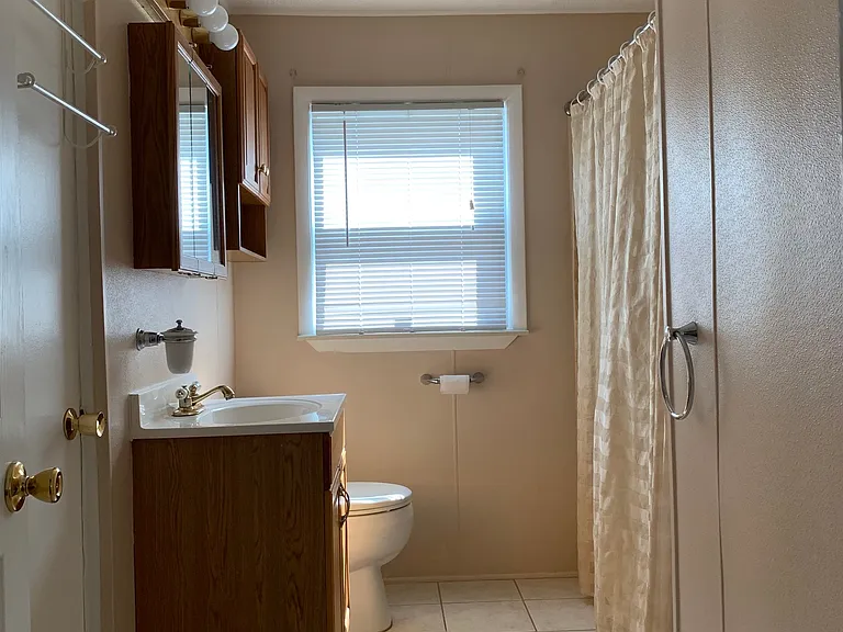 7428 Deering St — Photo 12