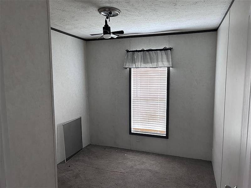 2nd image of 1113 N Illinois St