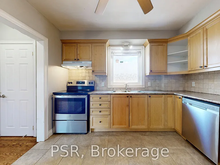 37 Morgan Ave #UPPER — Photo 13
