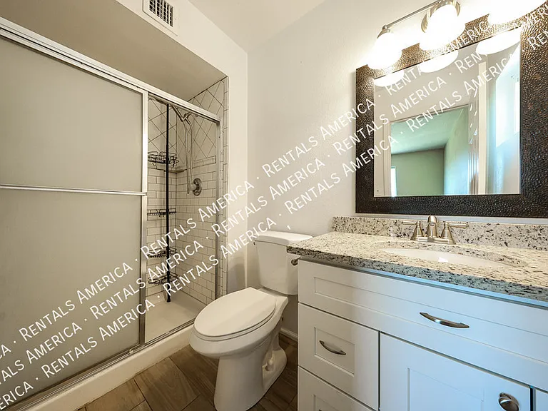10627 S 44th St — Photo 10