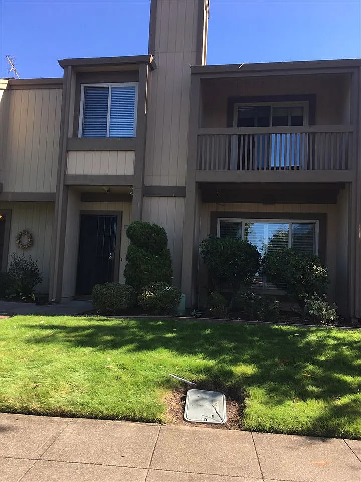 1116 Island Dr photo 1