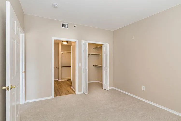 5240 S Shalom Park Cir — Photo 11