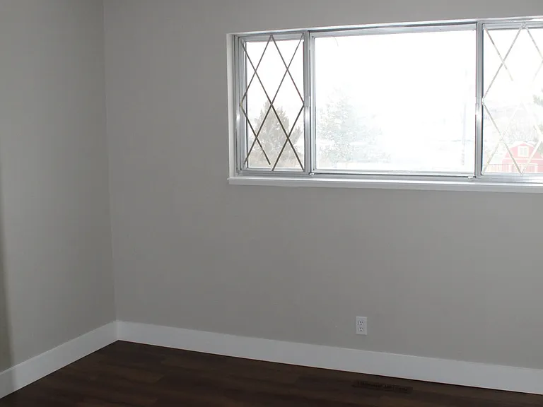 3545 Lodestar Ln — Photo 32