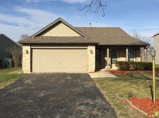 1366 Walden Dr, Elgin, IL 60120