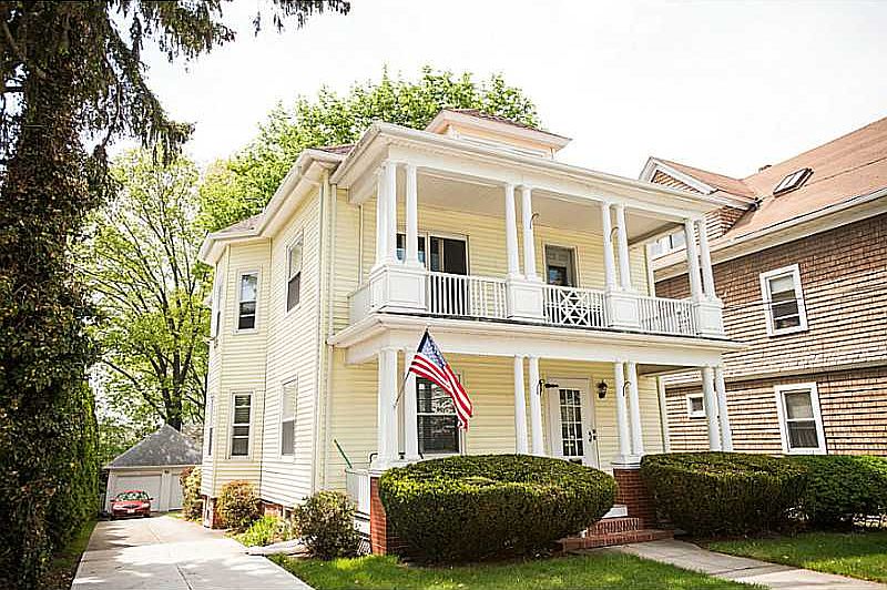 1st image of 120 Wyndham Ave