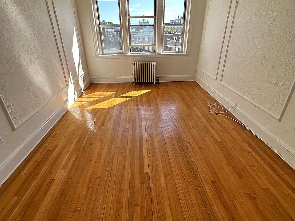 1st image of 20 Colborne Rd APT 18