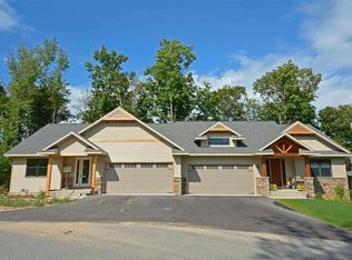 10076 E Sapphire Cir, Traverse City, MI 49684