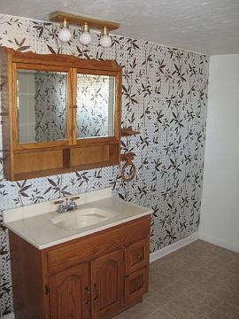 3/4 Bath in Laundry