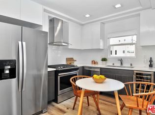 4702 W 21st St #2B, Los Angeles, CA 90016