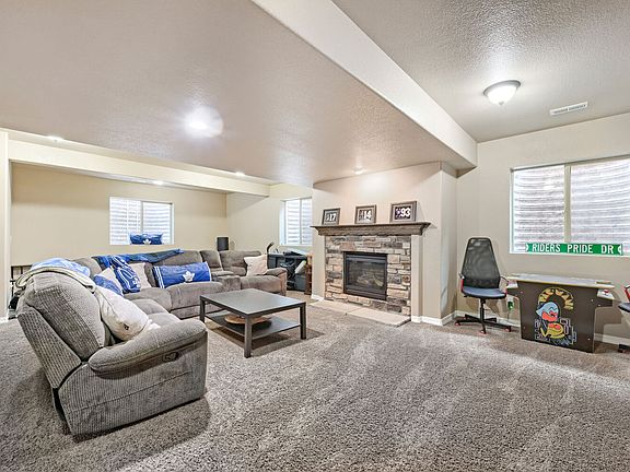 5th image of 6134 Rennert Dr