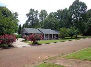 3910 Lochlee St, Anniston, AL 36207