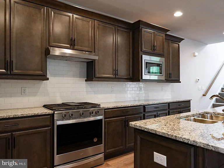 1354 Station House Ln — Photo 9