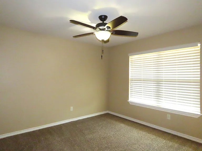 414 Asher — Photo 21