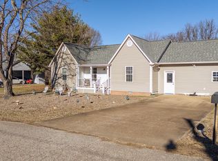 23 Chestnut Cv, Oakfield, TN 38362