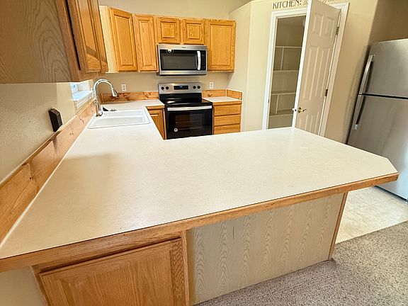 5th image of 311 Trotter Dr