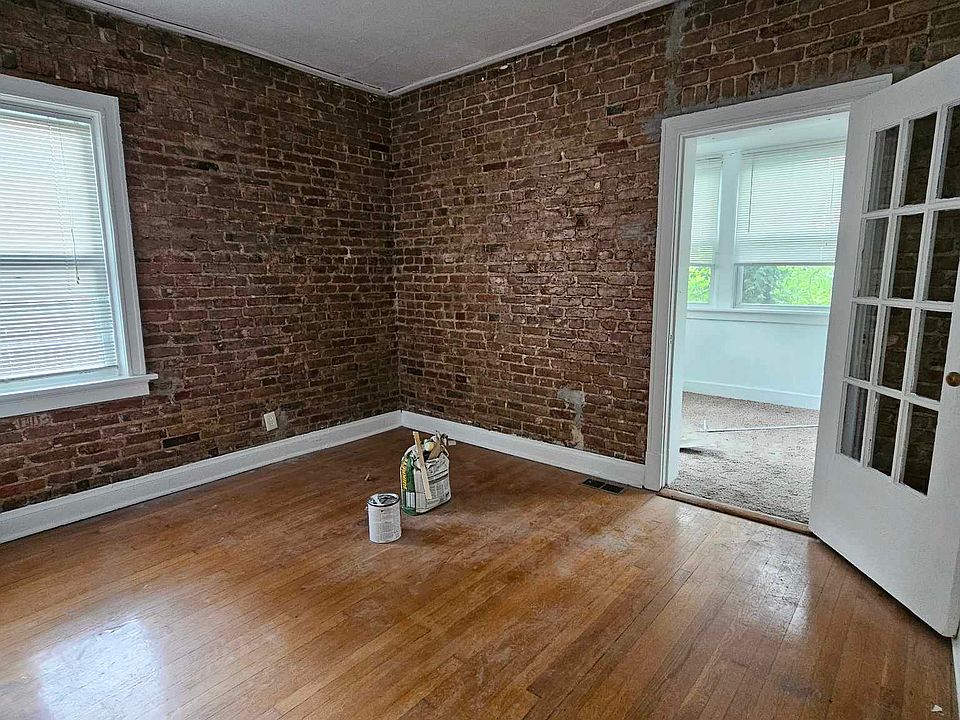 1st image of 7243 Stanley Ave