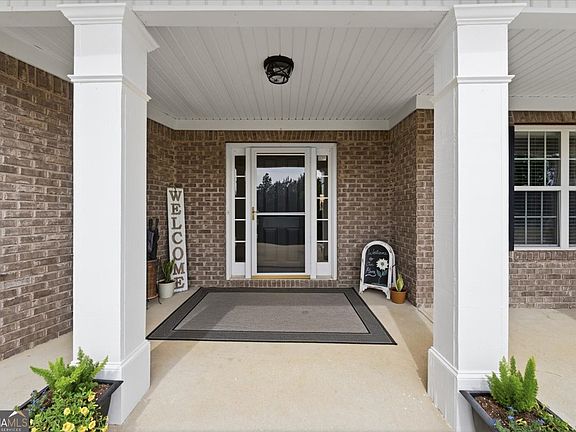 3rd image of 635 Shoals Trl