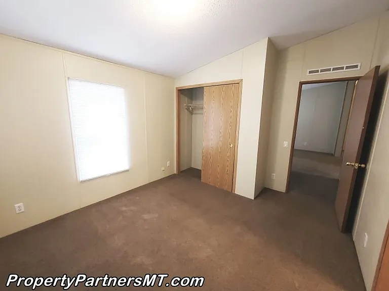 106 Sunlight Ave — Photo 4