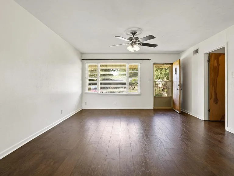 3809 40th St — Photo 14