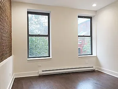 458 W 51st St #5 — Photo 6