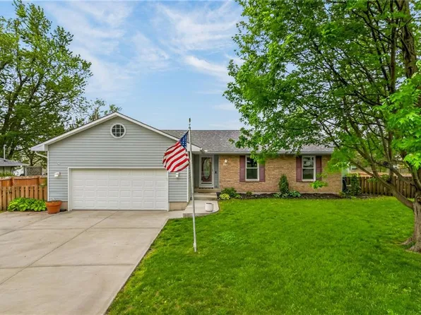 605 W South St, Spring Hill, KS 66083