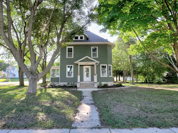 343 Lincoln Ave, Rio, WI 53960