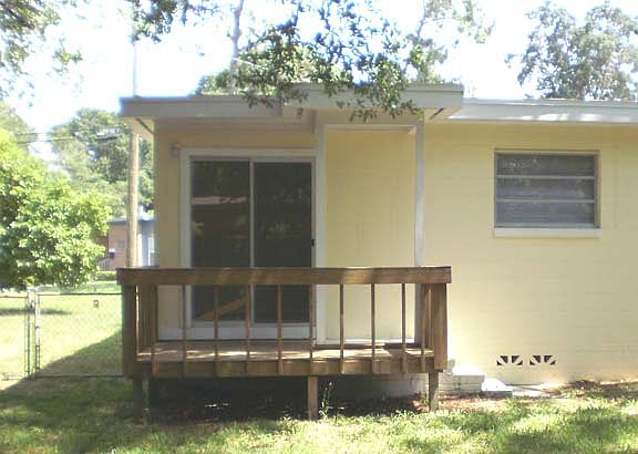 2nd image of 7320 Pineville Dr