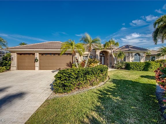 2nd image of 5605 Merlyn Ln